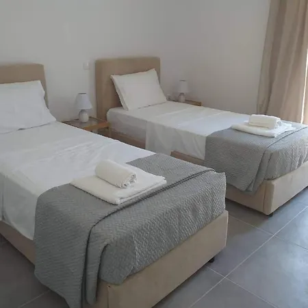 Holiday home Papillon *
