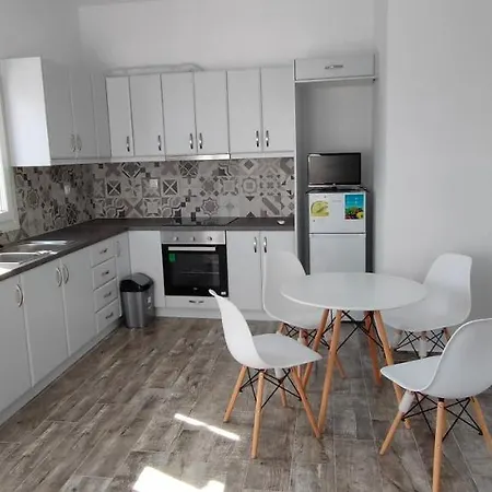 Nyaraló Papillon Péra Jalósz