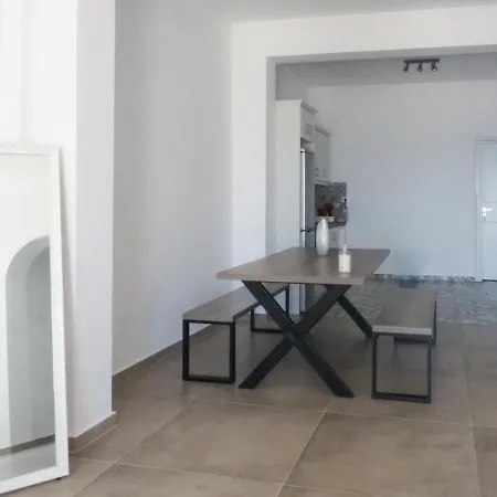 Nyaraló Papillon Péra Jalósz